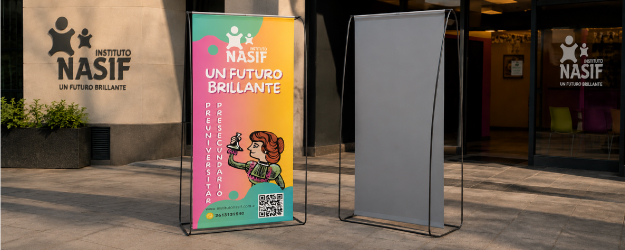 Banner con porta banner