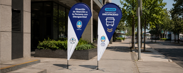Fly banner